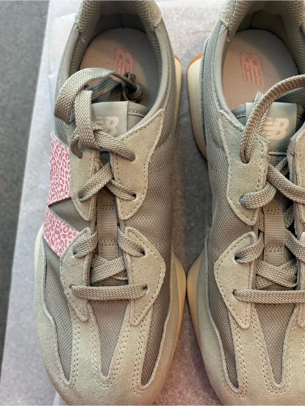 New Balance 327 GS Rose Sugar - Picture 3 of 7